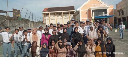 SMK MAWA 2 Sidoarjo Students Celebrate in Front of School Building – AI Generated Video | Hailuo AI