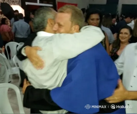 Joyful Embrace Captured in a Warm Celebration Scene – AI Generated Video | Hailuo AI