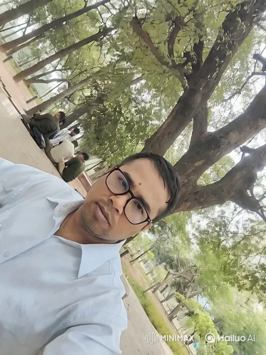 Tranquil Park Scene with Serene Interaction – AI Generated Video | Hailuo AI