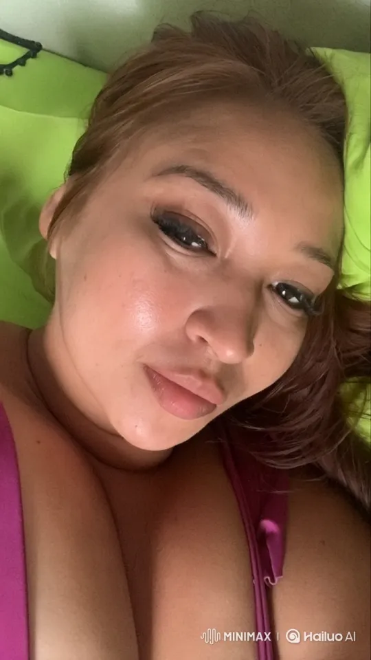 Leyd's Sensual and Empowering Beauty Display – AI Generated Video | Hailuo AI