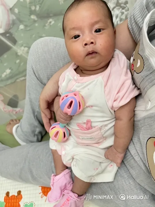 Baby's Playful Dance and Joyful Interactions – AI Generated Video | Hailuo AI