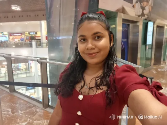 Fashionably Styled Woman in Modern Shopping Mall – AI Generated Video | Hailuo AI