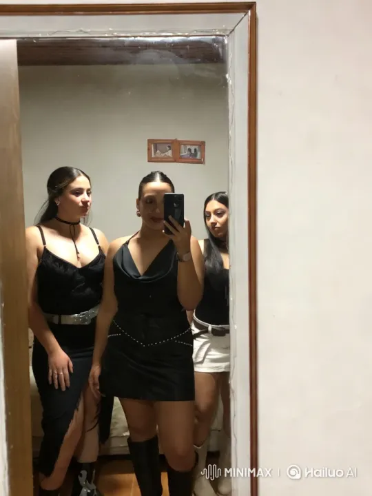 Stylish Women Perform Synchronized Dance in Mirror – AI Generated Video | Hailuo AI