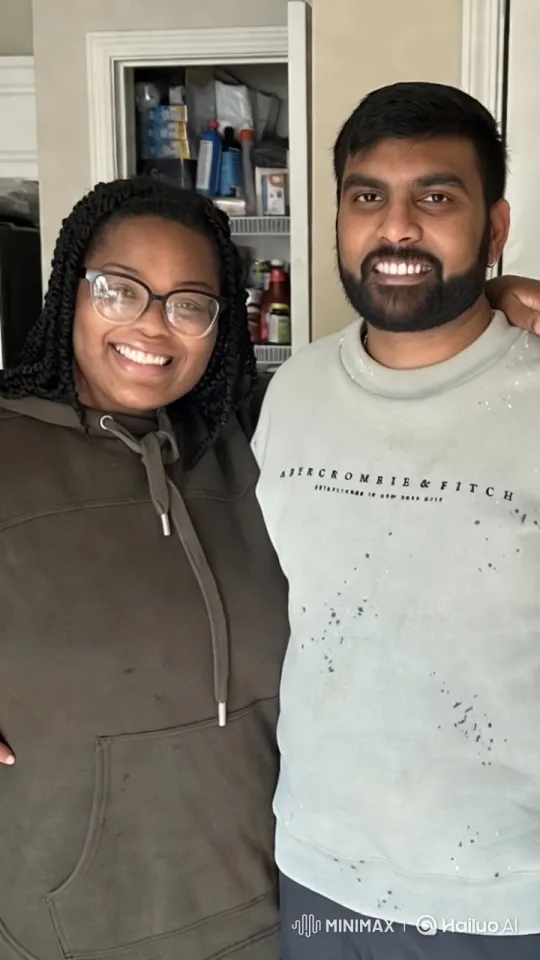 Domestic Scene: Two Individuals in Casual Attire – AI Generated Video | Hailuo AI