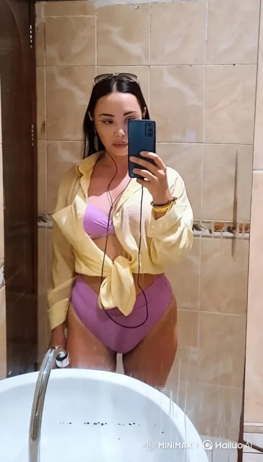 Woman Transforms in Aesthetic Bathroom Setting – AI Generated Video | Hailuo AI