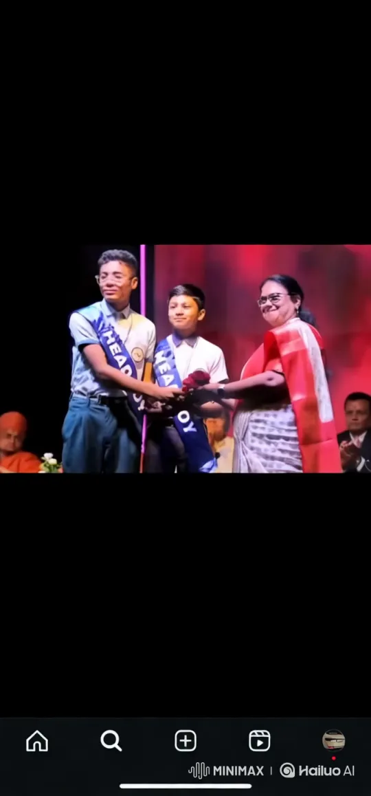 Formal Stage Kiss with Flowers and Dramatic Lighting – AI Generated Video | Hailuo AI