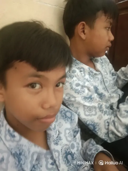 Children's Emotions Captured in Aesthetic Scene – AI Generated Video | Hailuo AI