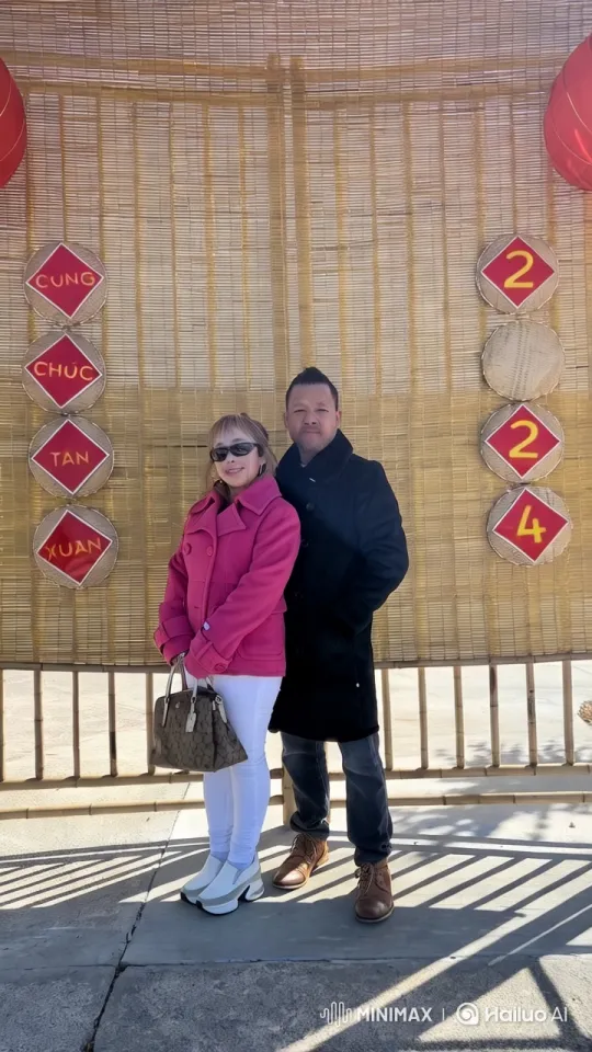 Couple Engages in Dramatic Kungfu Fight Against Bamboo Backdrop – AI Generated Video | Hailuo AI