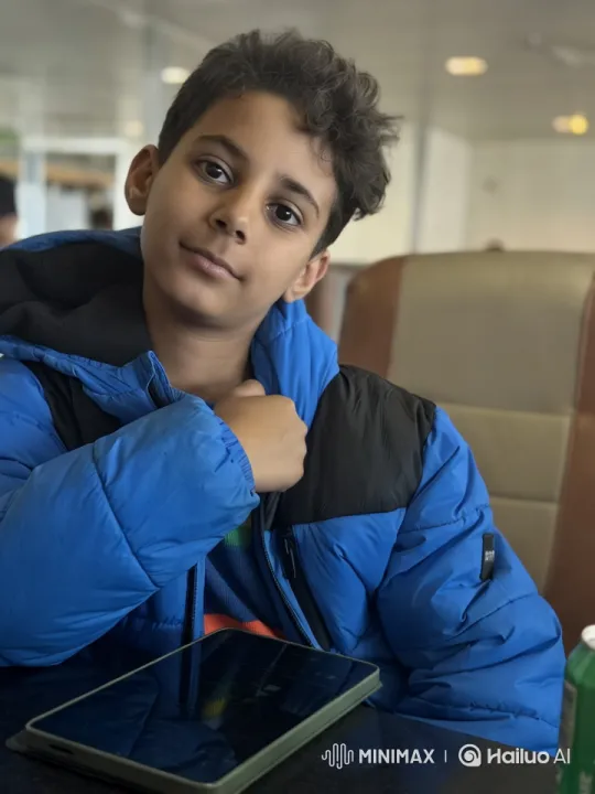 Young Person Smiling in Modern Indoor Setting – AI Generated Video | Hailuo AI