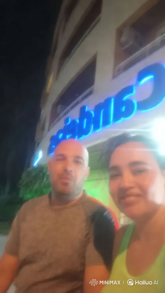 Nighttime Romance: Couple's Tender Moment – AI Generated Video | Hailuo AI