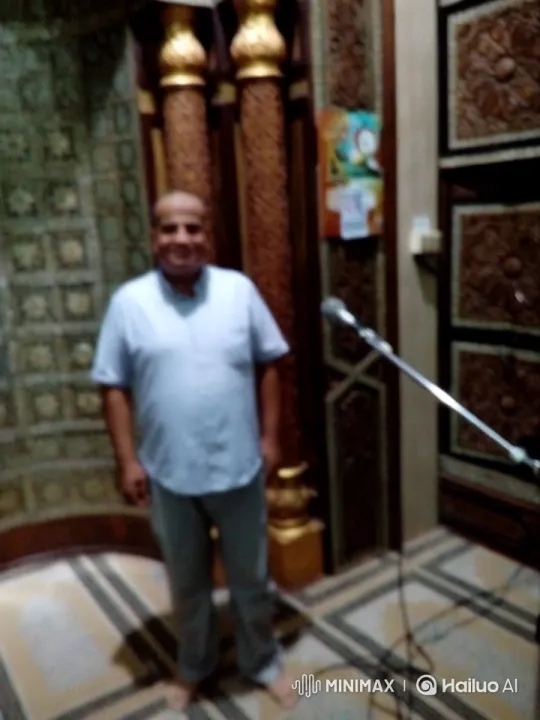 Opulent Room with Barefoot Man at Microphone – AI Generated Video | Hailuo AI