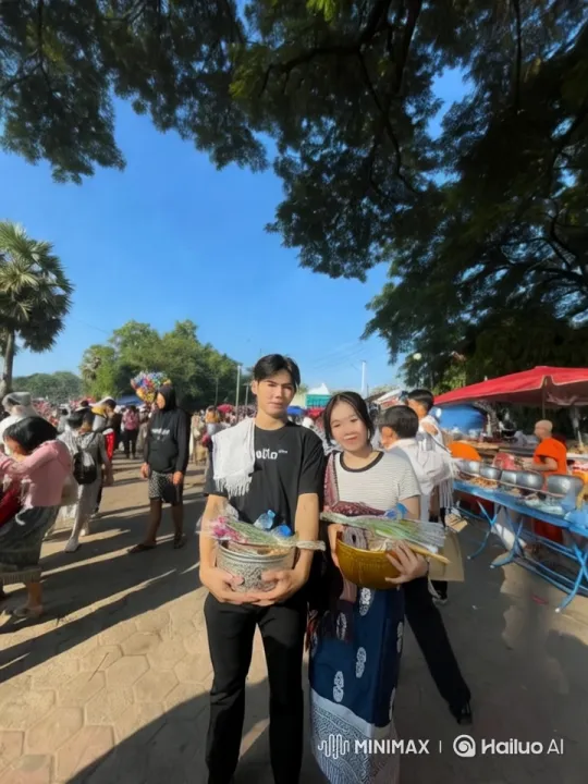 Martial Arts Display in Bustling Outdoor Market – AI Generated Video | Hailuo AI