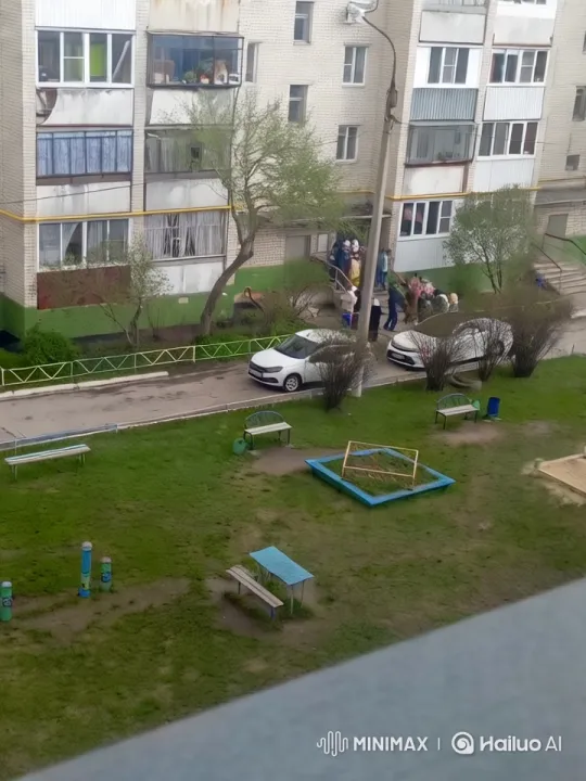 Residential Life: Community Gathering in Urban Setting – AI Generated Video | Hailuo AI
