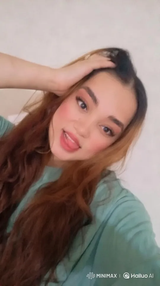 Minimalist Serenity: A Study of Hair and Light – AI Generated Video | Hailuo AI