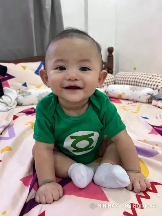 Baby in Onesie Delights with Joyful Dance – AI Generated Video | Hailuo AI