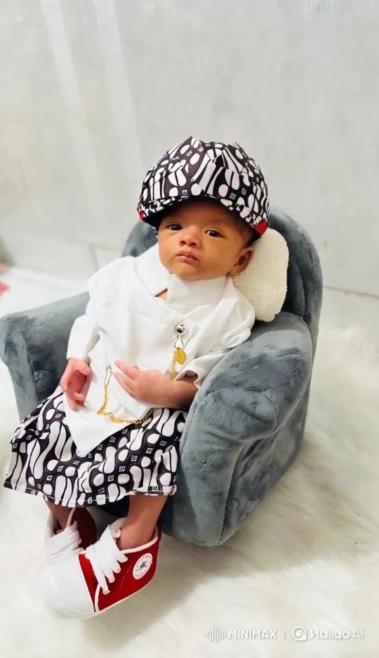 Stylish Baby Dances in Trendy Outfit – AI Generated Video | Hailuo AI