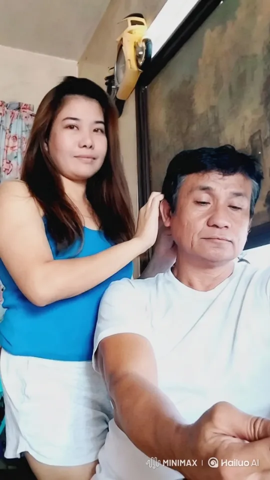 Family Bonding Moment in a Cozy, Aesthetic Setting – AI Generated Video | Hailuo AI