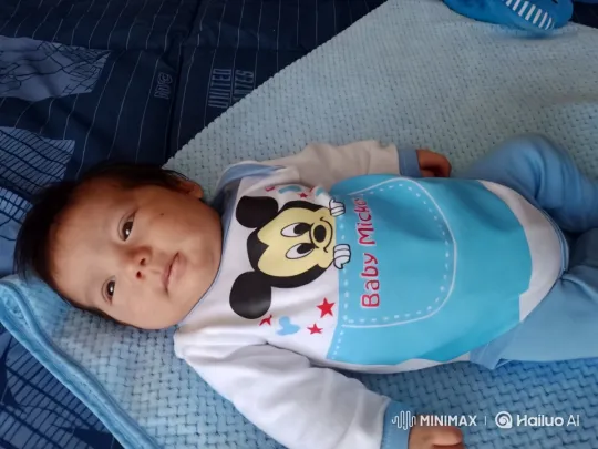 Baby Dancing in Mickey Outfit Captured Creatively – AI Generated Video | Hailuo AI
