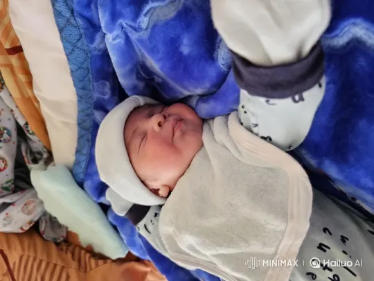 Baby's Serene Moments in a Cozy Setting – AI Generated Video | Hailuo AI