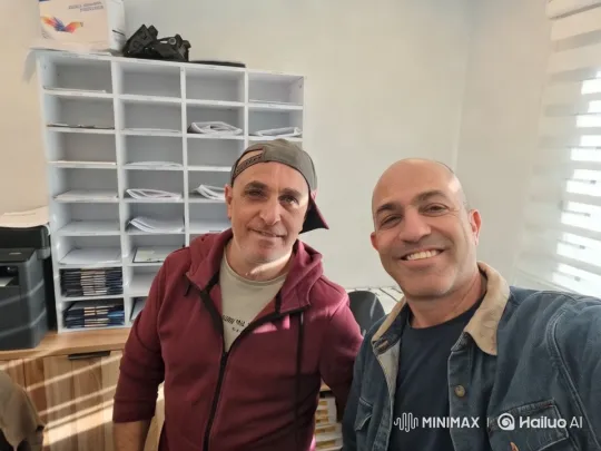 Joyful Friendship Display in Professional Setting – AI Generated Video | Hailuo AI