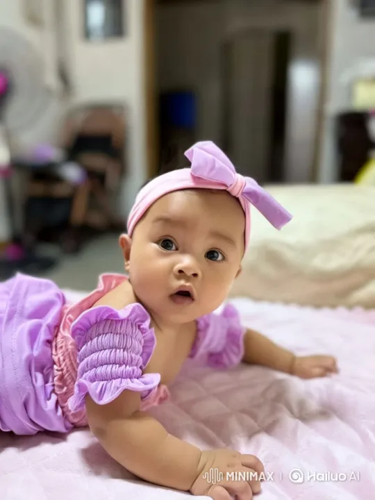 Baby's Joyful Dance and Play in Cozy Home Setting – AI Generated Video | Hailuo AI