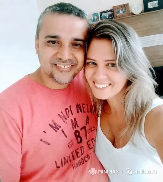 Couple Embraces in Cozy, Aesthetic Room – AI Generated Video | Hailuo AI