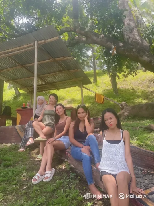 Women Practicing Kung Fu in a Lush Outdoor Setting – AI Generated Video | Hailuo AI