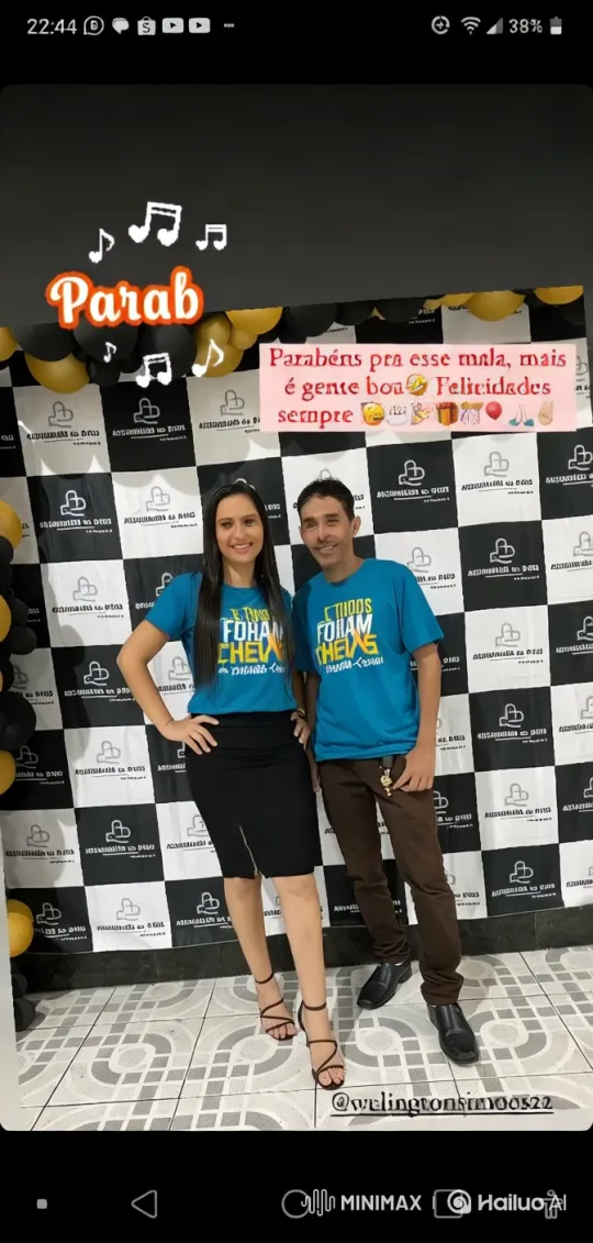 Couple Celebrates with Affectionate Kiss at Assembleia de Deus – AI Generated Video | Hailuo AI