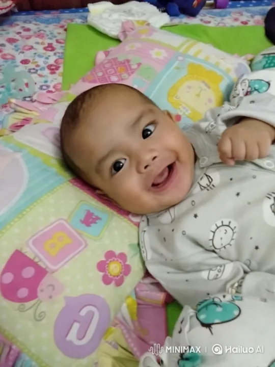 Baby's Joyful Dance in a Colorful Nursery – AI Generated Video | Hailuo AI