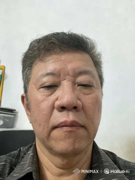 Close-up of Smiling Person with Subtle Head Movements – AI Generated Video | Hailuo AI