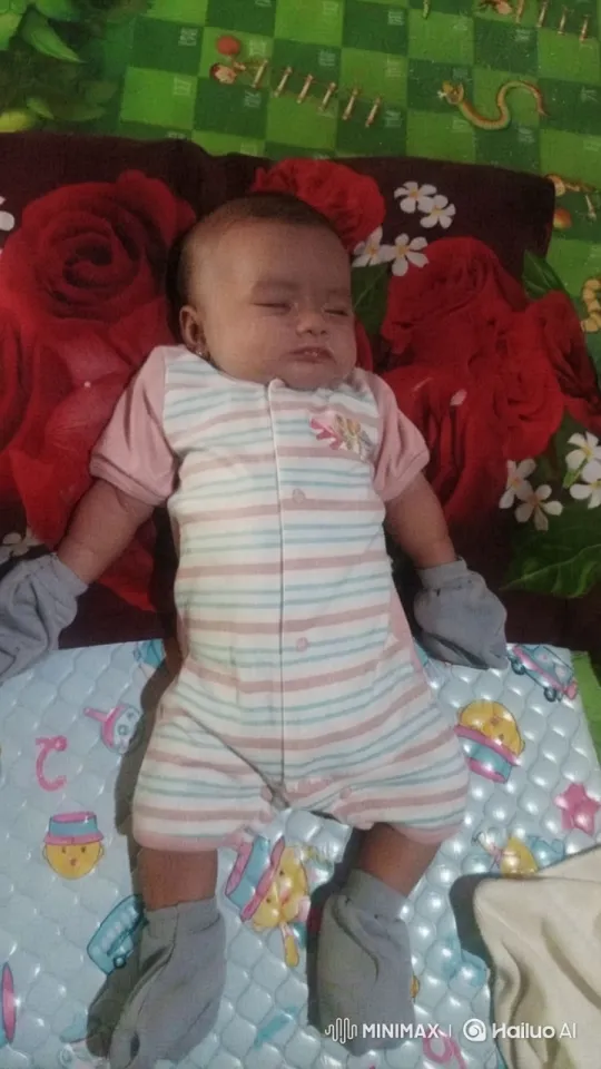 Baby Dancing Joyfully on Colorful Mat – AI Generated Video | Hailuo AI