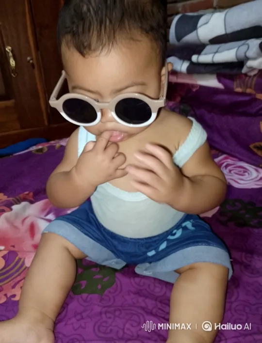 Baby Dancing in Cozy, Colorful Room – AI Generated Video | Hailuo AI