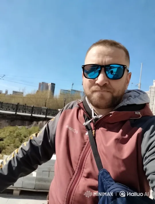 Urban Landscape Exploration with Dynamic Camera Work – AI Generated Video | Hailuo AI