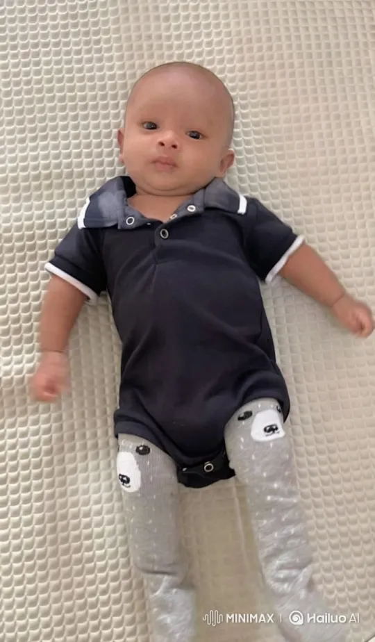 Baby on Soft Blanket with Panda Leggings – AI Generated Video | Hailuo AI