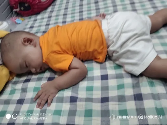 Baby Dancing Joyfully in Playful Setting – AI Generated Video | Hailuo AI
