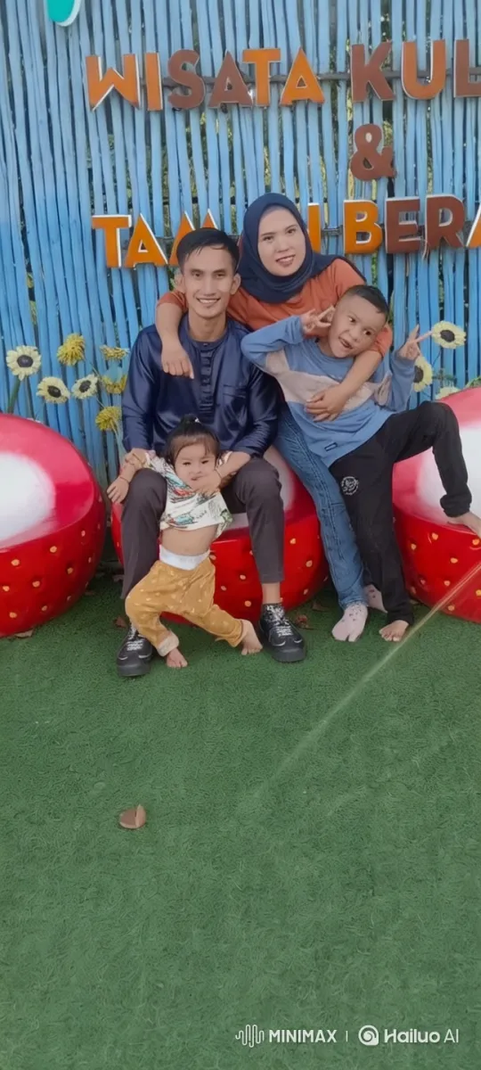 Family Dancing Joyfully in Colorful Park Setting – AI Generated Video | Hailuo AI