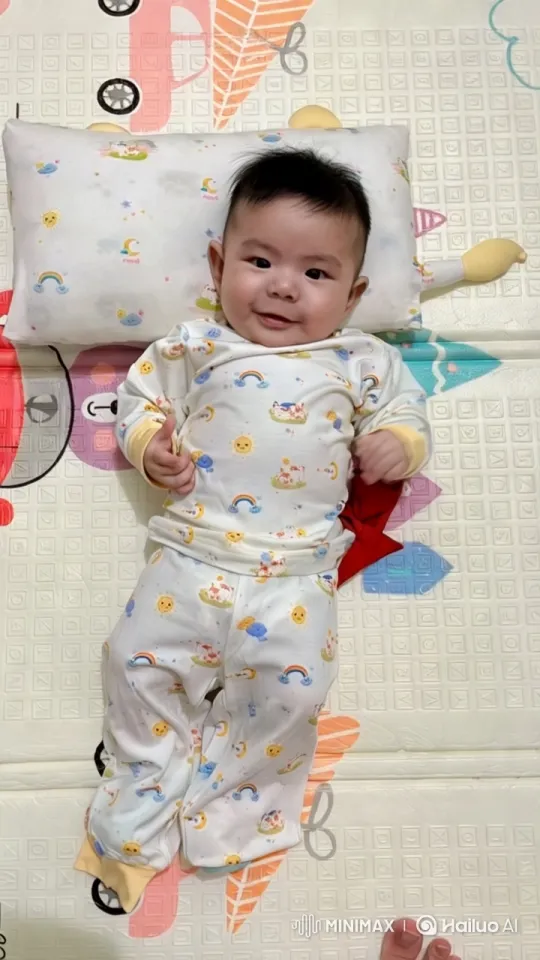 Baby on Play Mat with Colorful Decor – AI Generated Video | Hailuo AI
