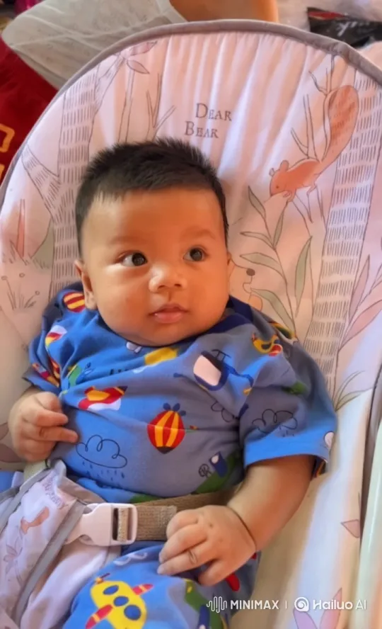 Baby Dancing Joyfully in Nature-Themed Chair – AI Generated Video | Hailuo AI