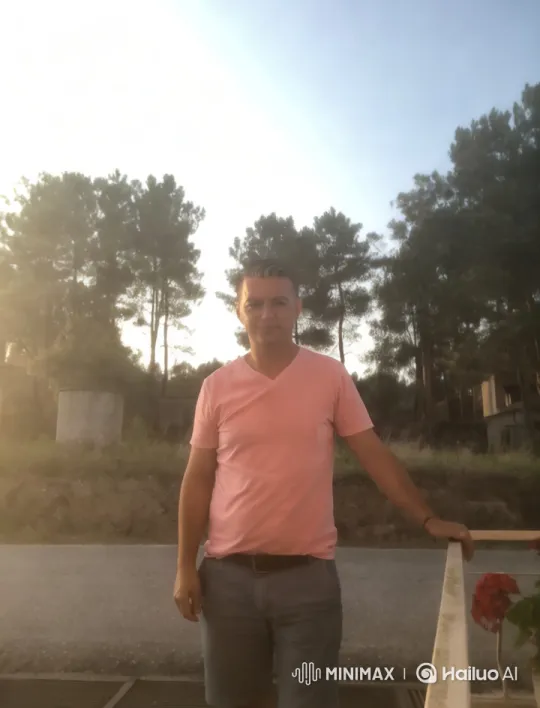 Tom Smoking Amidst Serene Golden Landscape – AI Generated Video | Hailuo AI