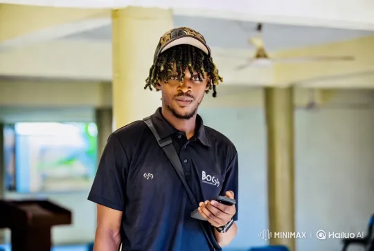 Young Man Discusses Love and Photography – AI Generated Video | Hailuo AI