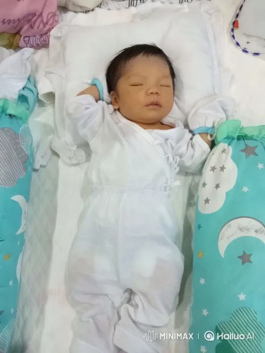 Baby's Gentle Dance and Kung Fu Moves – AI Generated Video | Hailuo AI