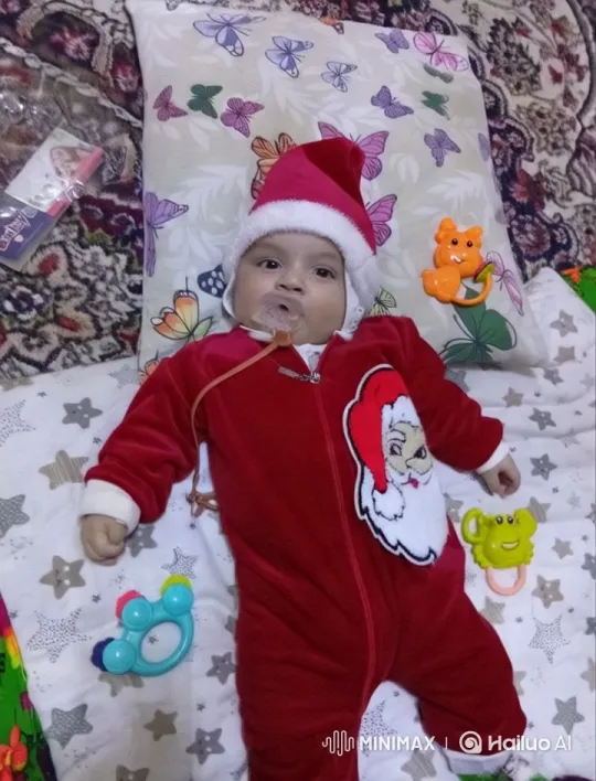 Baby in Santa Suit Enacts Joyful Dance – AI Generated Video | Hailuo AI