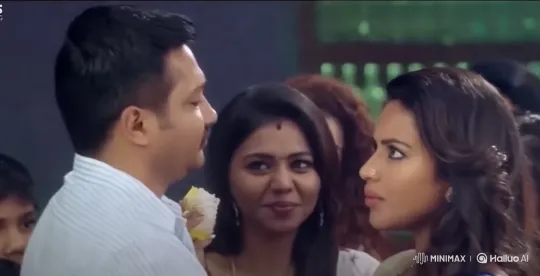 Passionate Couple's Kiss Captured in Intimate Tracking Shot – AI Generated Video | Hailuo AI
