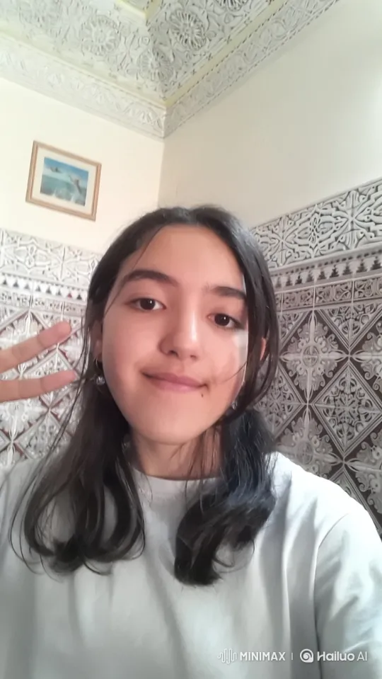 Transformation of a Woman into a Regal Figure – AI Generated Video | Hailuo AI
