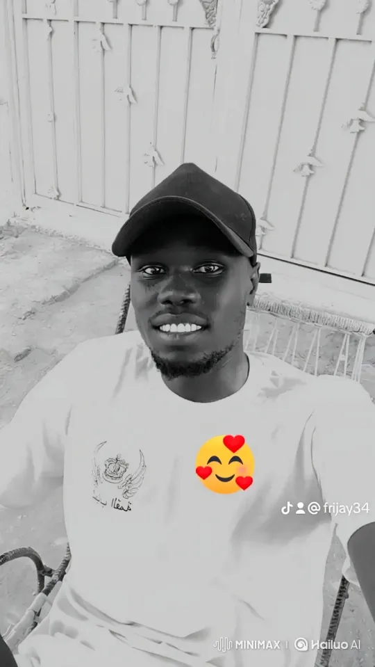 Close-up Portrait of a Young Man with Dynamic Camera Movement – AI Generated Video | Hailuo AI