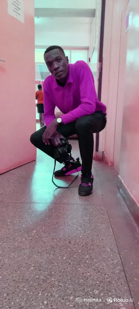 Man Prepares for Drive with Camera in City Street – AI Generated Video | Hailuo AI