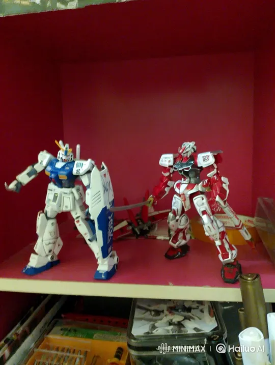 Mecha Figures Engage in Dynamic Combat on Shelf – AI Generated Video | Hailuo AI