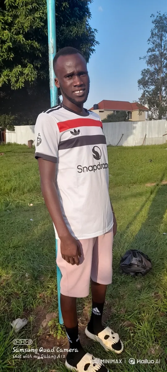 Young Man in Striped Jersey Enters Porsche in Grass Field – AI Generated Video | Hailuo AI