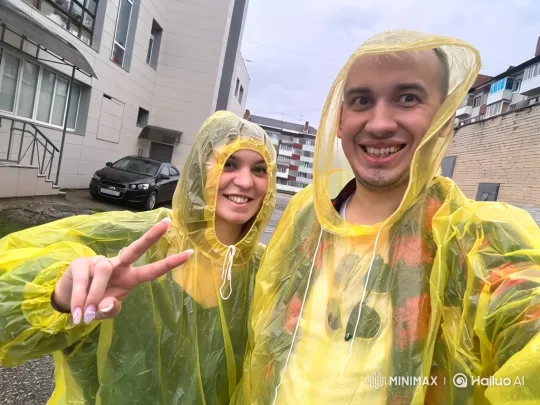 Couple's Surprise at Lightning During Rainy Selfie – AI Generated Video | Hailuo AI