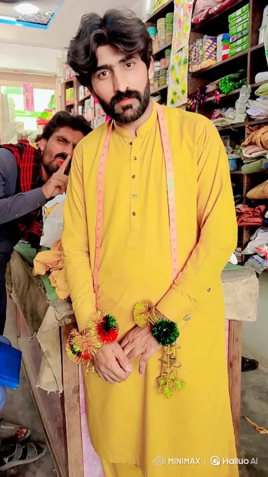 Man in Yellow Tunic Stands Still Amidst Friend's Prank – AI Generated Video | Hailuo AI